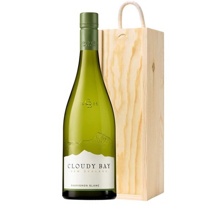 Cloudy Bay Sauvignon Blanc 75cl White Wine in Wooden Sliding lid Gift Box